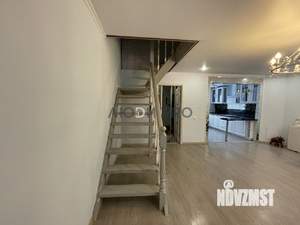 Дом 90м&sup2;, 2-этажный, участок 5 сот.  