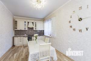 Коттедж 141м², 2-этажный, участок 6 сот.  
