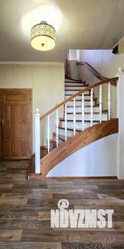 Дом 291м², 2-этажный, участок 7 сот.  