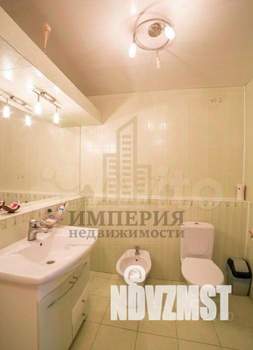 Дом 389м², 3-этажный, участок 12 сот.  