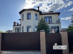 Коттедж 211м², 2-этажный, участок 15 сот.  