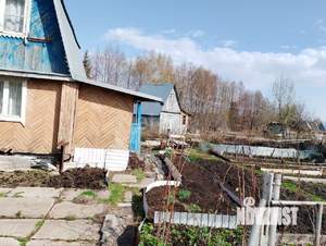 Дом 18м², 2-этажный, участок 4 сот.  