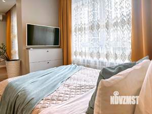 Студия квартира, посуточно, 40м2, 5/25 этаж