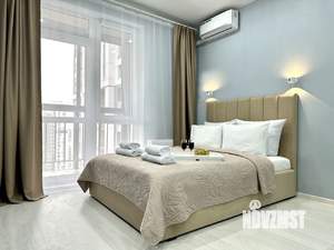 1-к квартира, посуточно, 42м2, 13/18 этаж