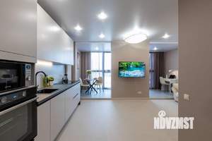 1-к квартира, посуточно, 38м2, 8/25 этаж