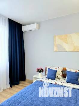 Студия квартира, посуточно, 35м2, 4/20 этаж