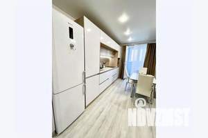 2-к квартира, посуточно, 60м2, 13/25 этаж