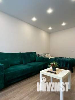 1-к квартира, посуточно, 39м2, 2/25 этаж