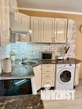 Студия квартира, посуточно, 36м2, 12/13 этаж