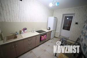 1-к квартира, посуточно, 38м2, 9/22 этаж