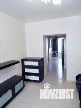 1-к квартира, посуточно, 40м2, 4/6 этаж