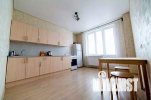 1-к квартира, посуточно, 41м2, 21/23 этаж