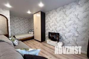 1-к квартира, посуточно, 35м2, 4/5 этаж