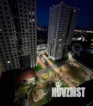 1-к квартира, посуточно, 40м2, 18/25 этаж