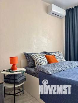 Студия квартира, посуточно, 37м2, 21/25 этаж