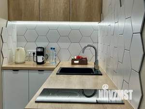 Студия квартира, посуточно, 32м2, 5/25 этаж