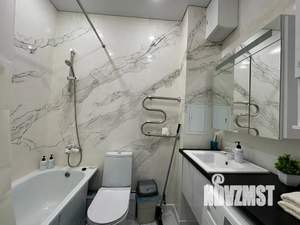 1-к квартира, посуточно, 35м2, 16/25 этаж