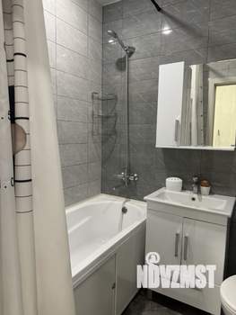 2-к квартира, посуточно, 39м2, 21/25 этаж