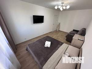 1-к квартира, посуточно, 35м2, 4/10 этаж