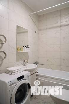 1-к квартира, посуточно, 44м2, 9/25 этаж