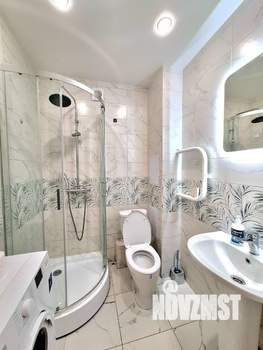 Студия квартира, посуточно, 35м2, 1/9 этаж