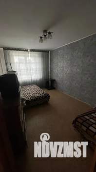 1-к квартира, посуточно, 33м2, 10/10 этаж