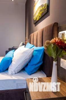 1-к квартира, посуточно, 42м2, 18/25 этаж