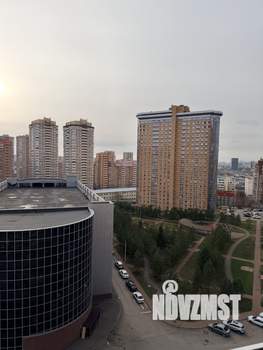 Студия квартира, посуточно, 28м2, 11/25 этаж