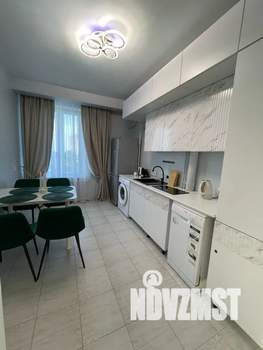 1-к квартира, посуточно, 41м2, 3/9 этаж