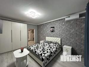 1-к квартира, посуточно, 43м2, 1/1 этаж