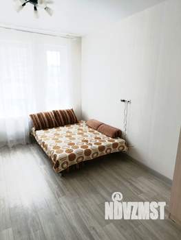 Студия квартира, посуточно, 38м2, 3/11 этаж
