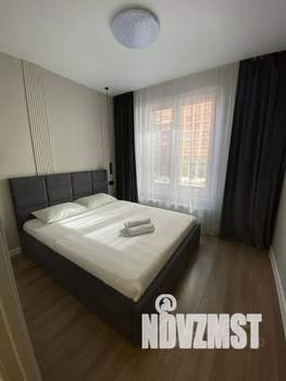 2-к квартира, посуточно, 61м2, 3/33 этаж