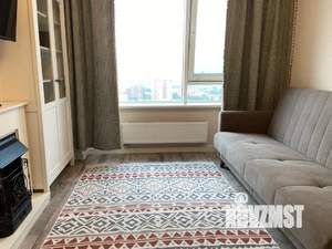 1-к квартира, посуточно, 42м2, 19/33 этаж