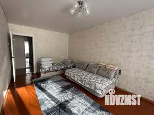 1-к квартира, посуточно, 42м2, 1/10 этаж