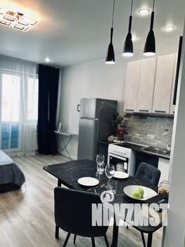 Студия квартира, посуточно, 32м2, 15/25 этаж