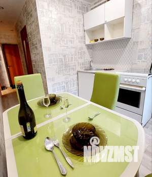 1-к квартира, посуточно, 32м2, 1/9 этаж