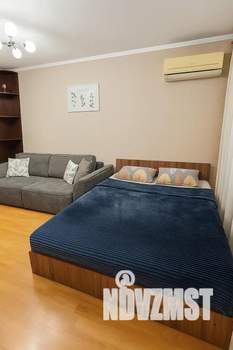 1-к квартира, посуточно, 40м2, 4/10 этаж