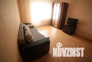 1-к квартира, посуточно, 40м2, 9/10 этаж