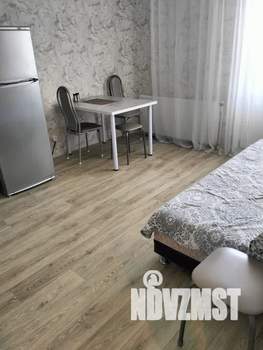 1-к квартира, посуточно, 43м2, 1/24 этаж