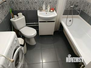 Студия квартира, посуточно, 38м2, 3/11 этаж