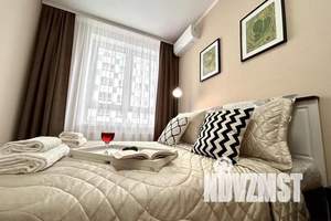 1-к квартира, посуточно, 42м2, 11/25 этаж