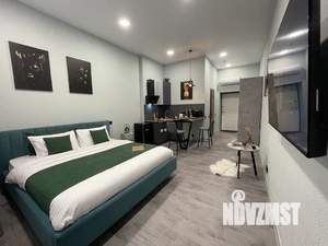 Студия квартира, посуточно, 36м2, 1/20 этаж