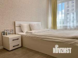 2-к квартира, посуточно, 38м2, 3/25 этаж