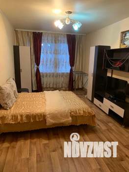 1-к квартира, посуточно, 38м2, 1/9 этаж