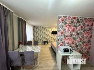 1-к квартира, посуточно, 42м2, 1/1 этаж