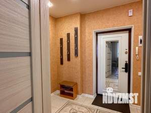 1-к квартира, посуточно, 38м2, 4/18 этаж