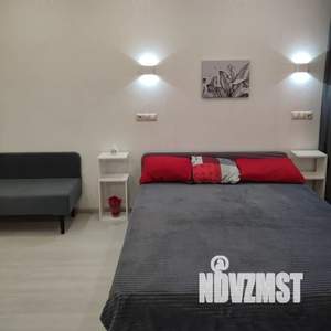 Студия квартира, посуточно, 28м2, 20/22 этаж