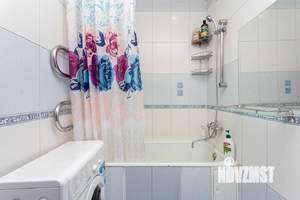 1-к квартира, посуточно, 38м2, 3/6 этаж