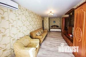 1-к квартира, посуточно, 42м2, 1/1 этаж