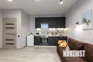 1-к квартира, посуточно, 40м2, 15/21 этаж
